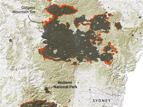 Australia bushfires: How a mega fire spread toward .